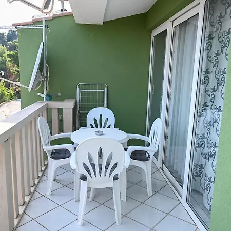 Apartment Bella Acqua Baska Voda