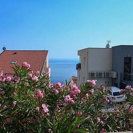 Bella Acqua Baška Voda